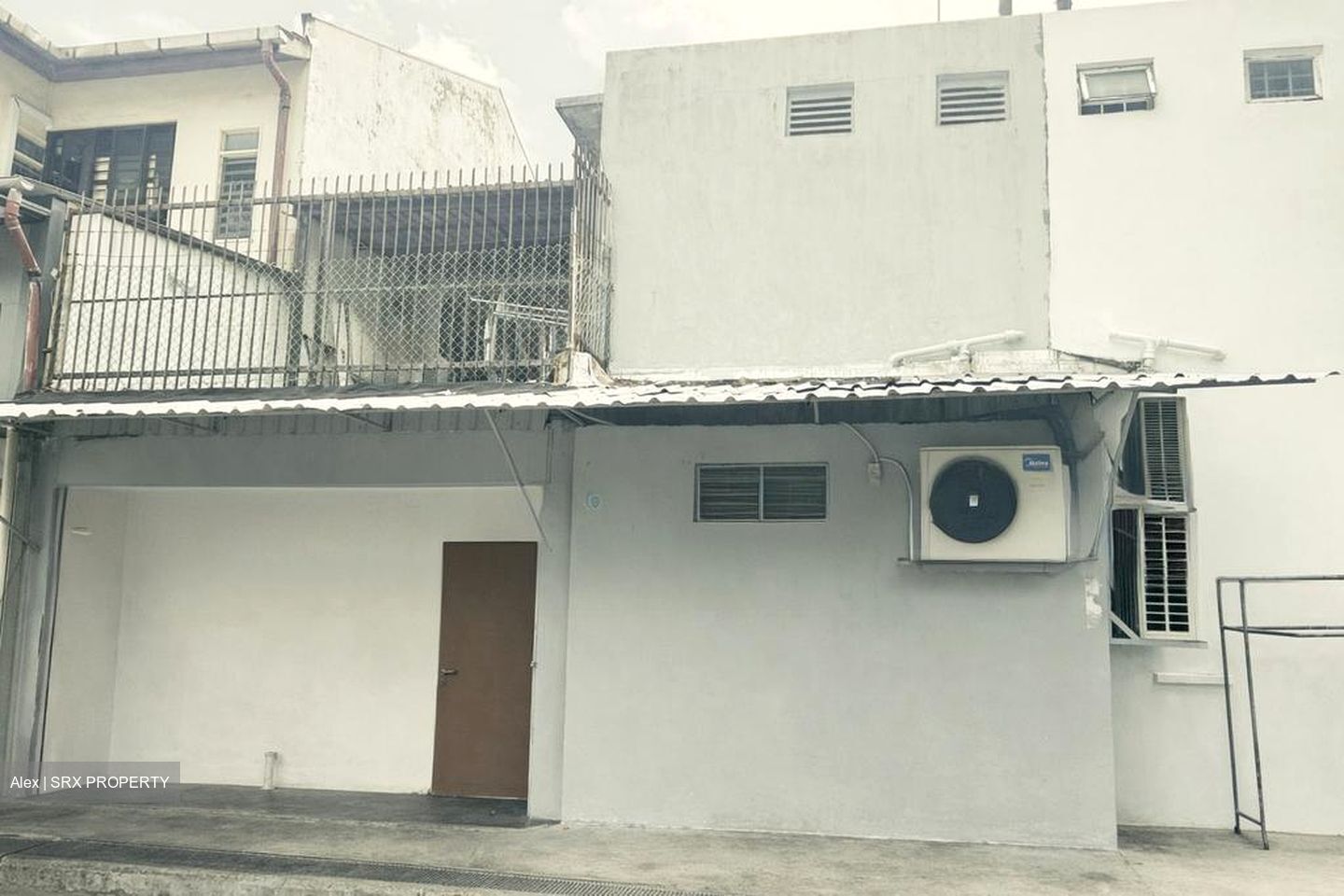 Changi Road (D14), Shop House #525484671